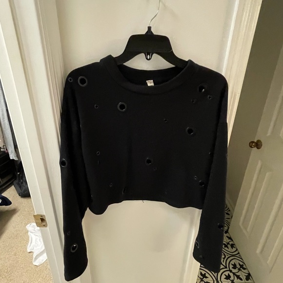 Alo Sweatshirt - Picture 3 of 3